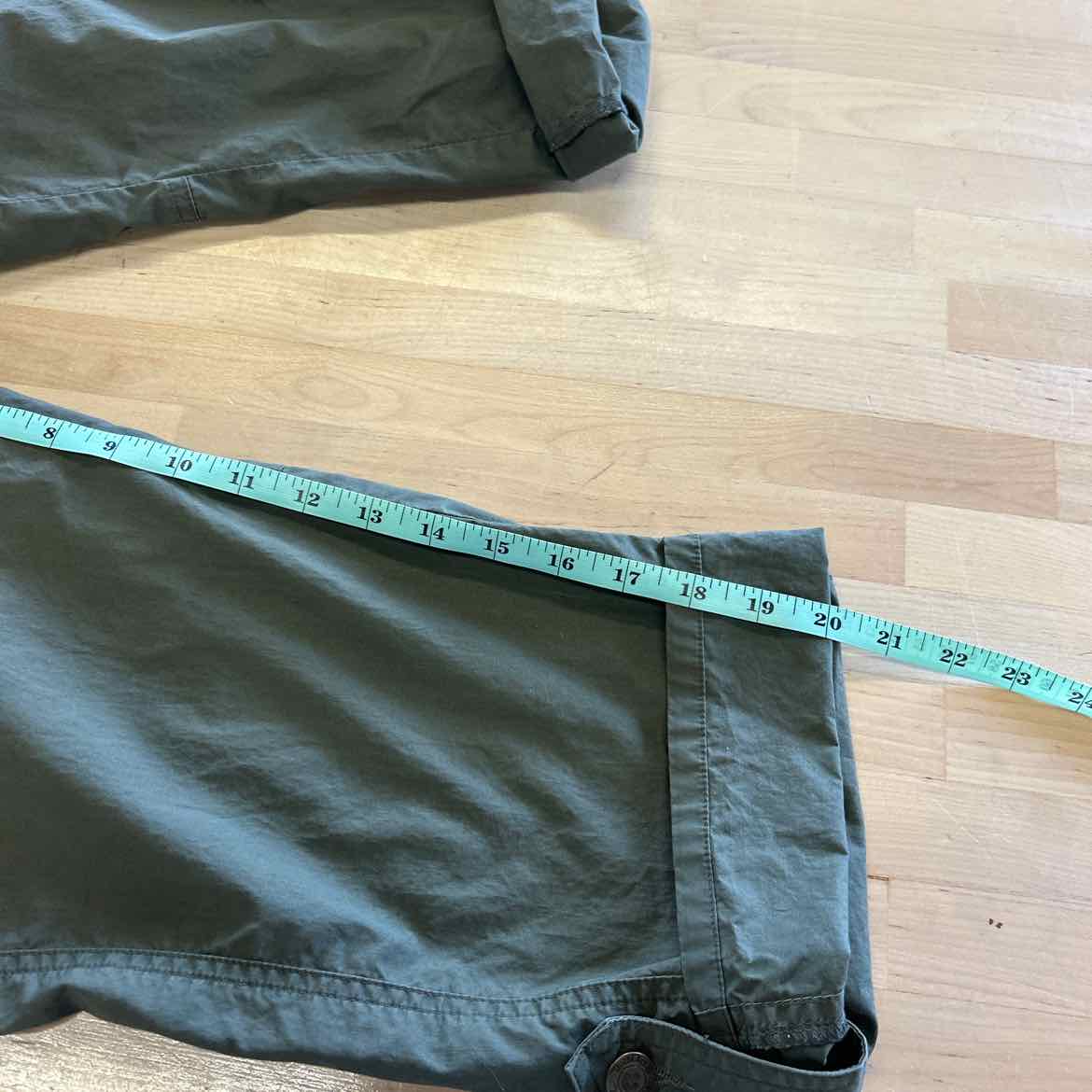 Tribal Size 4P Green Preloved Capris