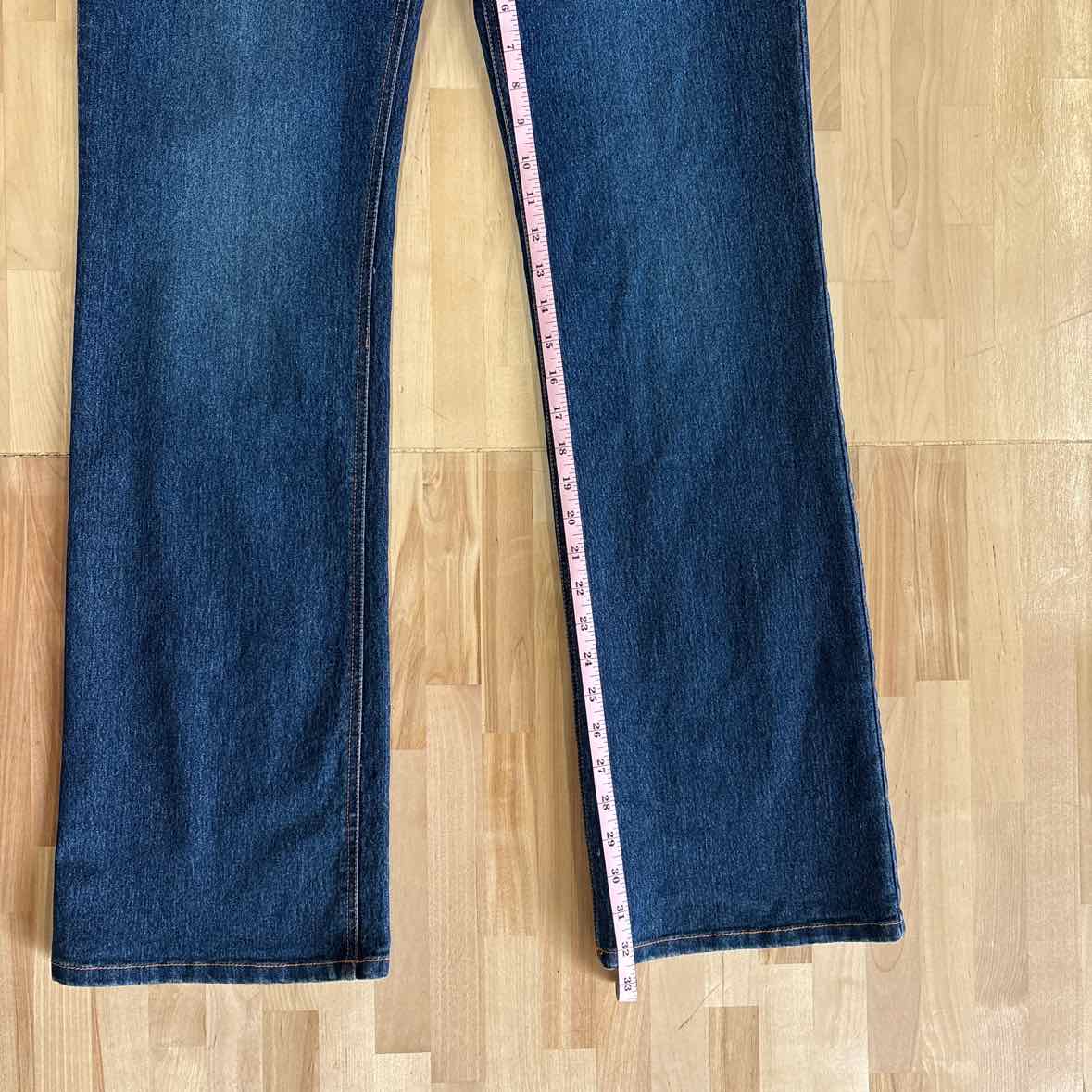 Vera City Size 6 Blue Jeans