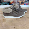 Aetrex Size 10 Gray Preloved Boots