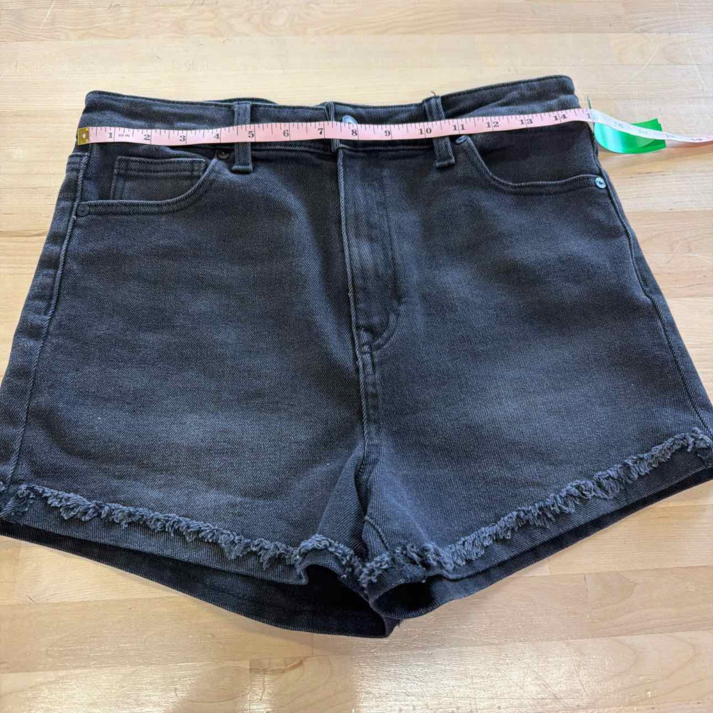 Kendall & Kylie Women Size 11/30 Black Preloved Shorts