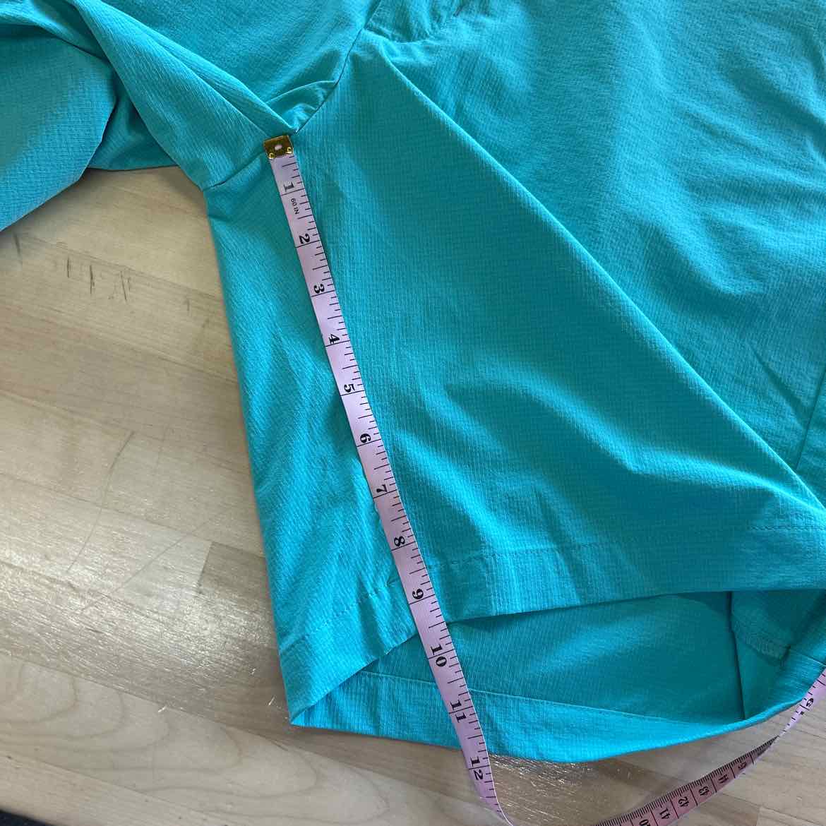 Tommy Bahama Size 38 Mint MENS Athletic Shorts