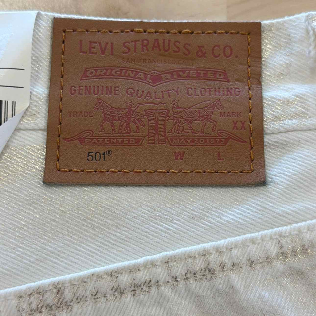 Levi's Women Size 31 Gold New Shorts