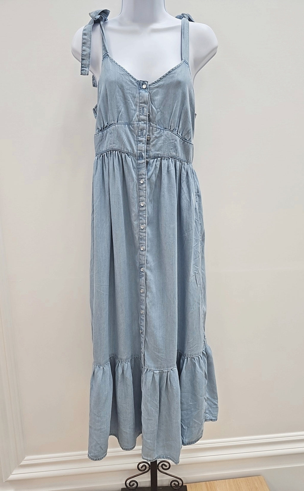Levi's Size M Blue Denim New Dress