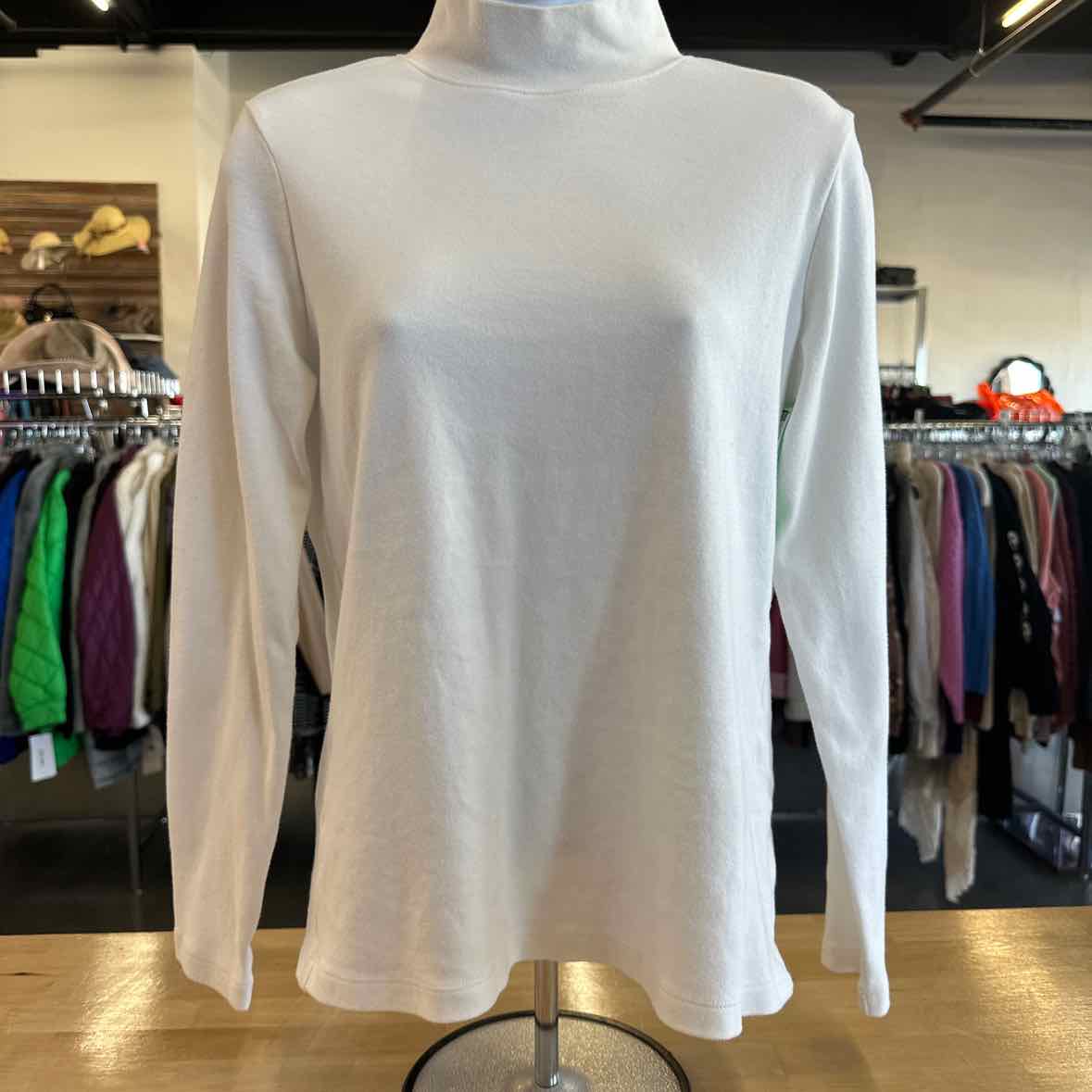 Karen Scott Size S White Long Sleeve