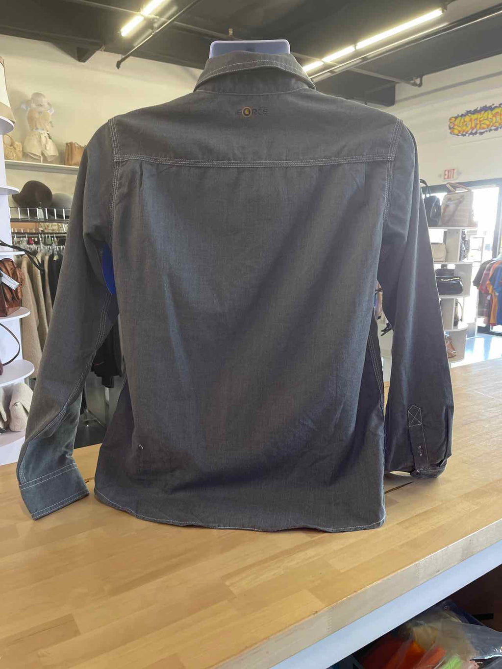 Carhartt Size M Gray Preloved Button Down LS