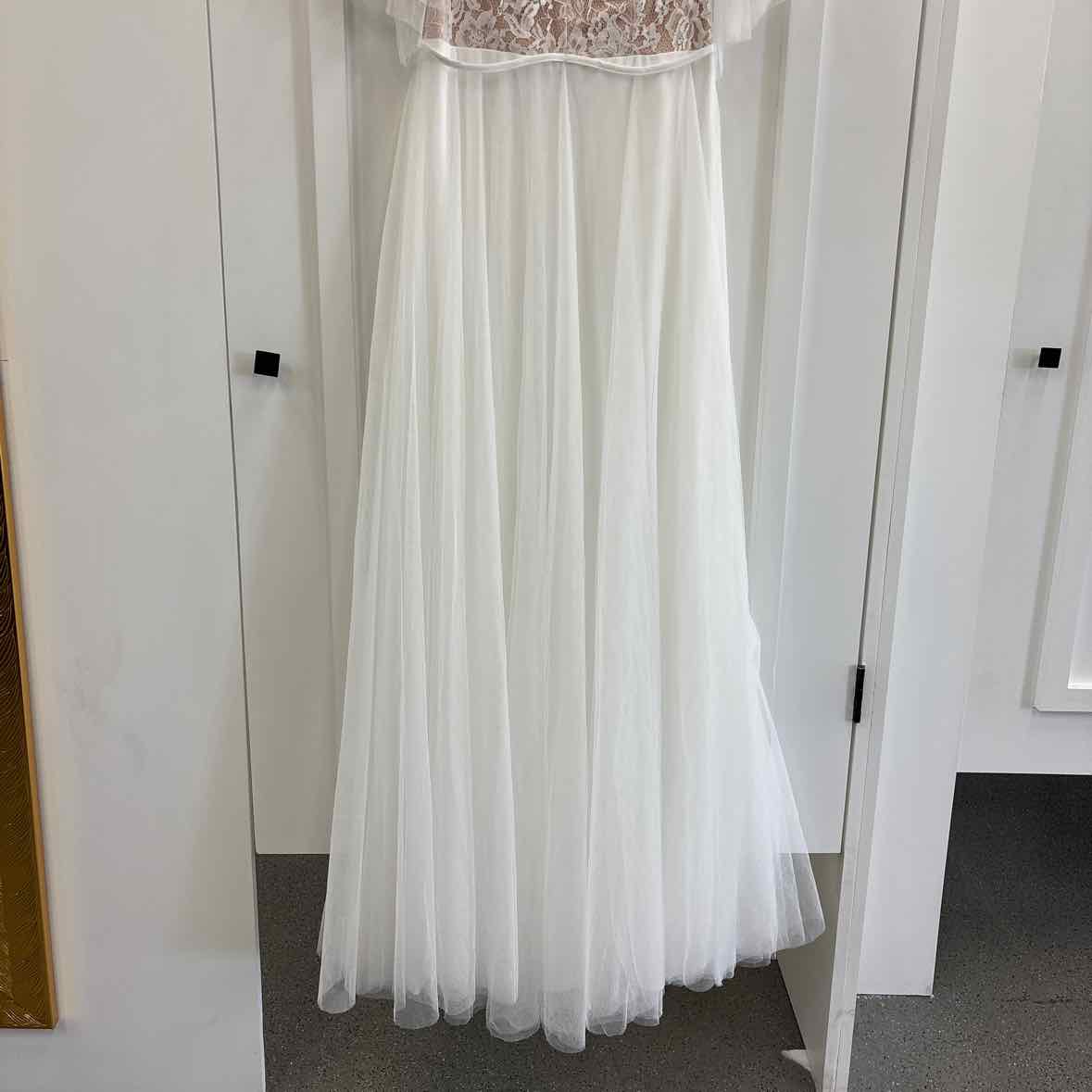 Unit Horse Size M White Dress