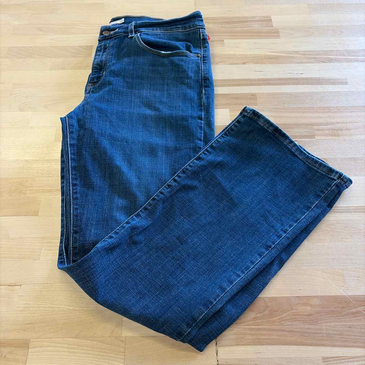 Levi's Size 10 Blue Denim Preloved Jeans