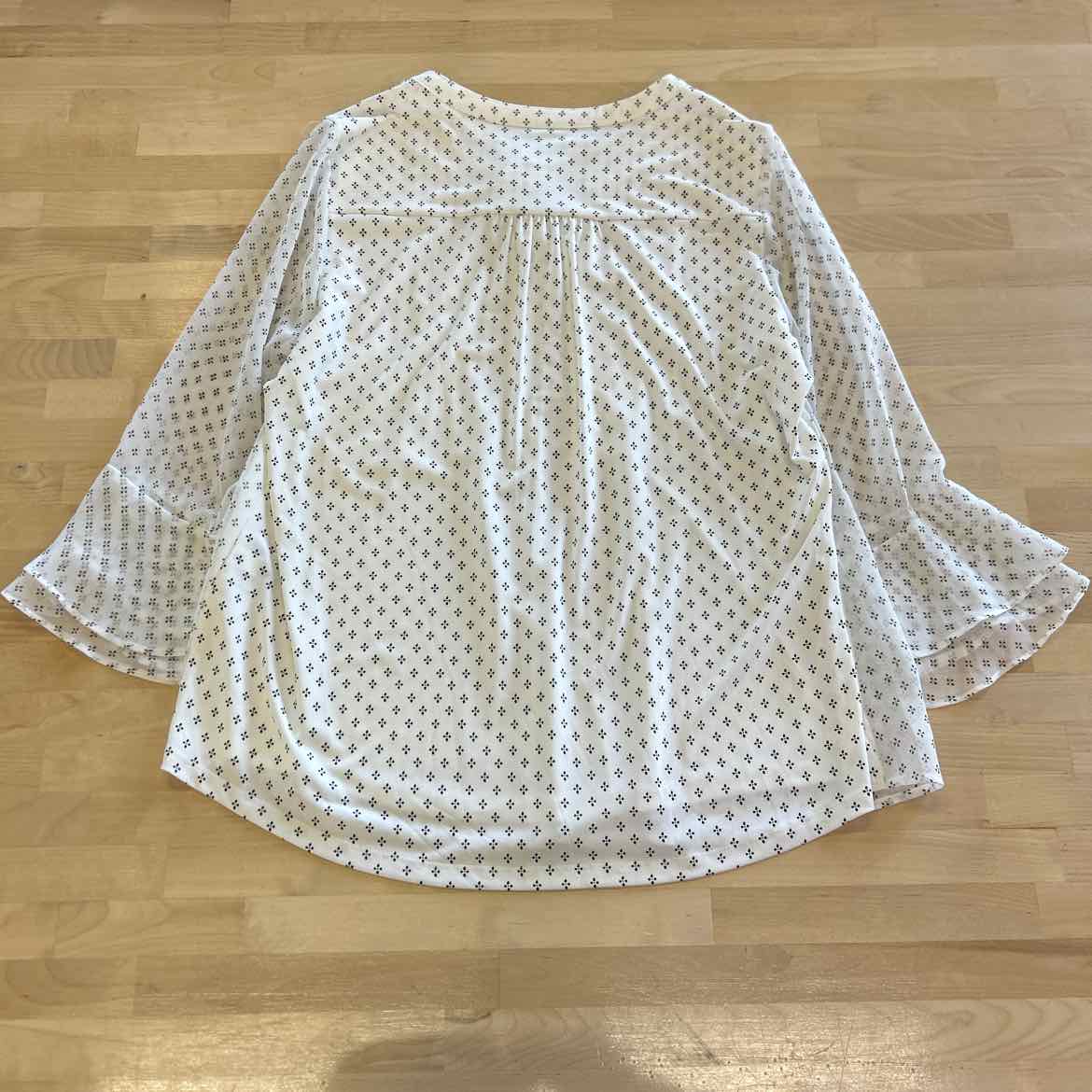 Charter Club Size M White Blouse