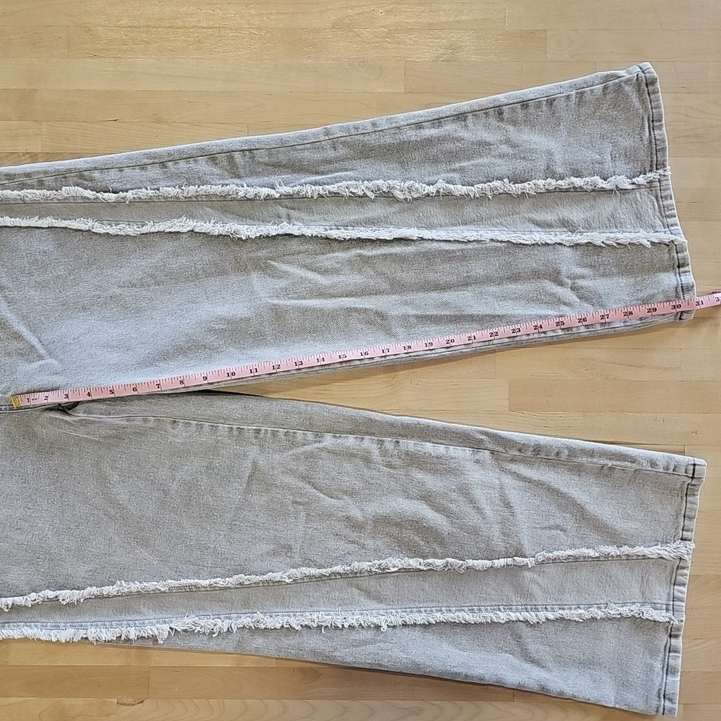 Tinseltown Juniors' High-Rise Frayed Wide-Leg Jeans - Grey - 13