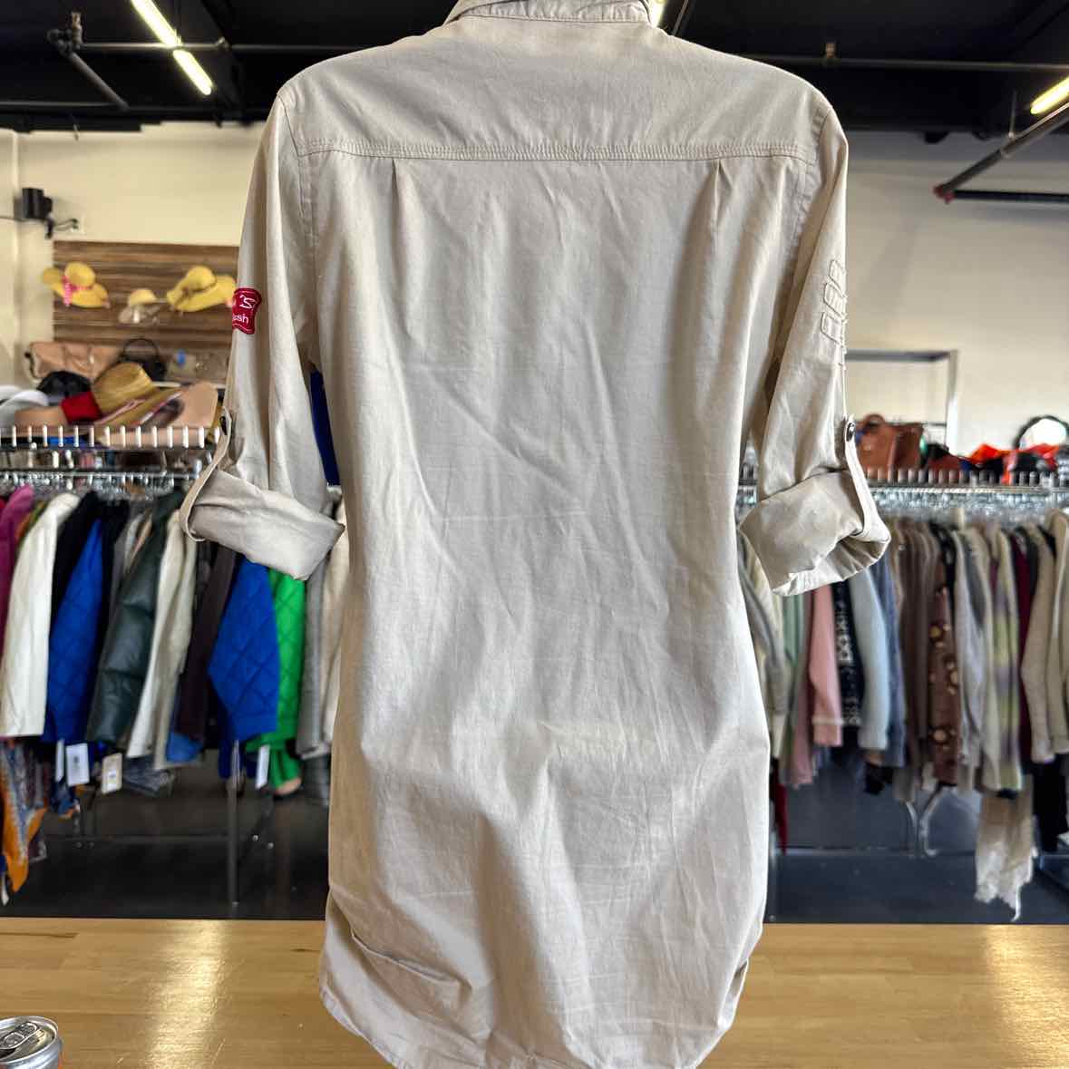 Super Tee Size S Tan Button Down Shirt
