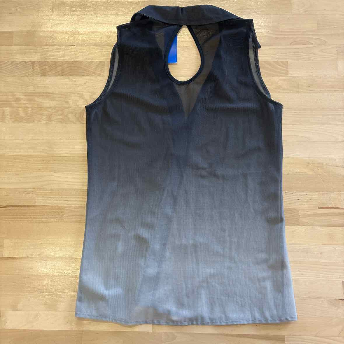 Sunkiss Size M Gray Tank