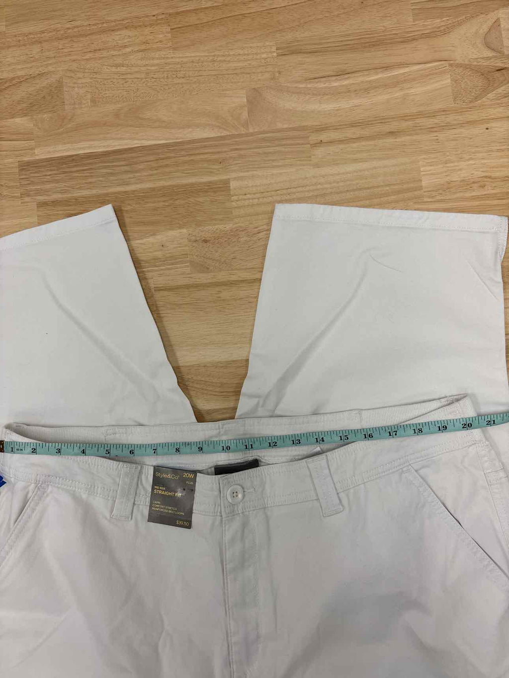 Style & Co. Size 20W Plus Size Comfort Capri Pants