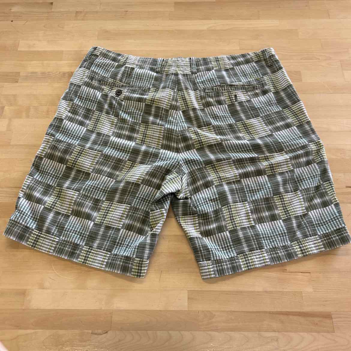 Tommy Bahama Men's Size 38 Green MENS Shorts