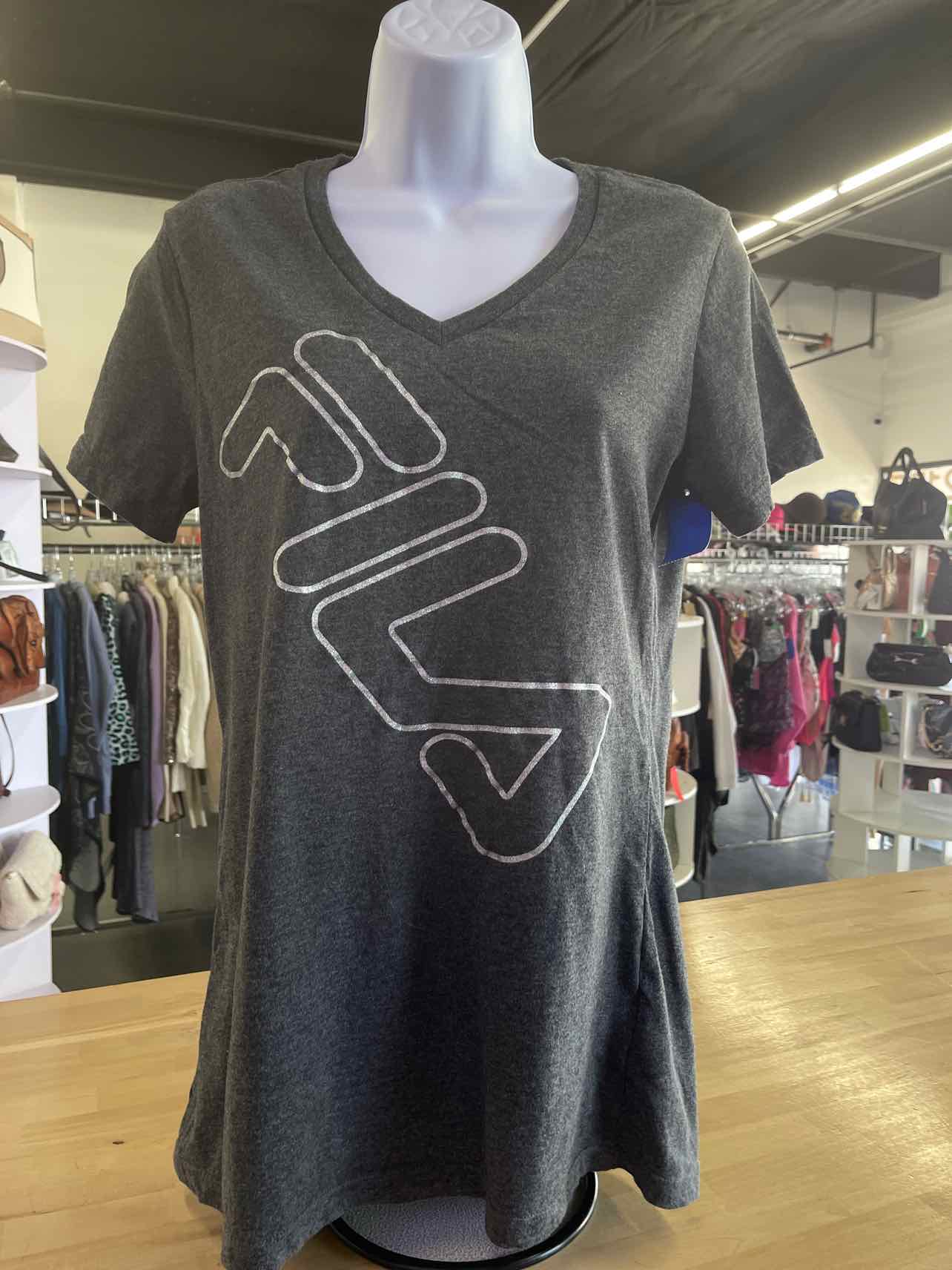 Fila Size L Gray Preloved T-Shirt SS