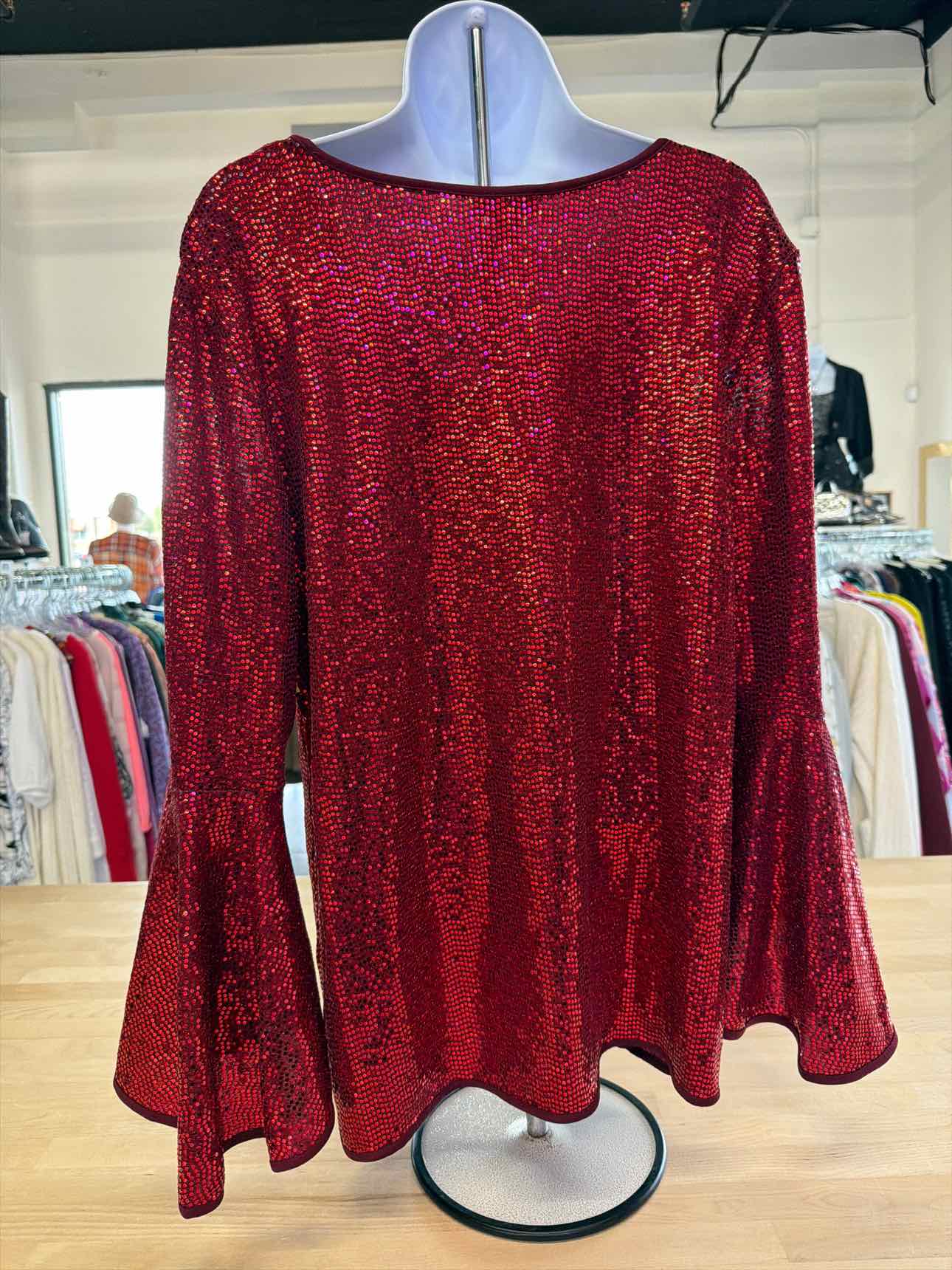 Vince Camuto Size XL Red Sequined Blouse