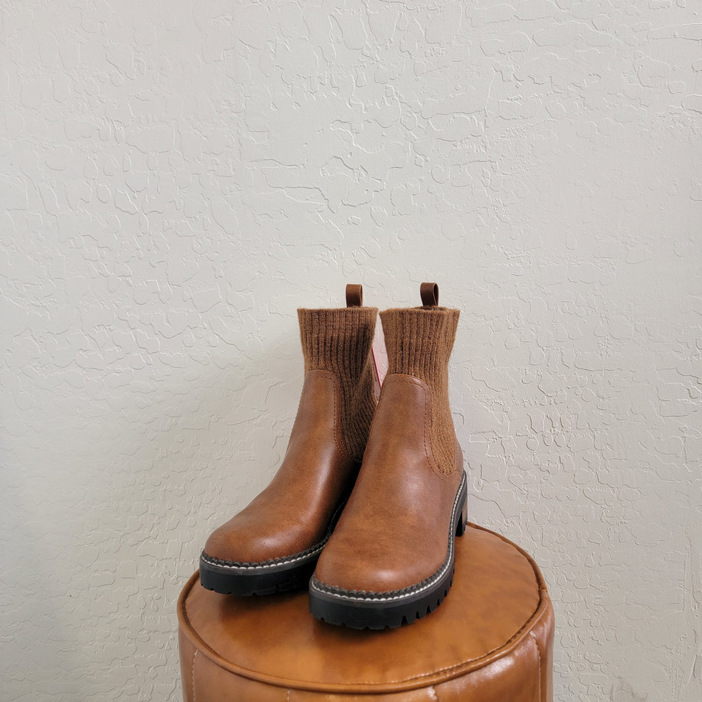 Universal Thread Shoe Size 7.5 Tan Boots