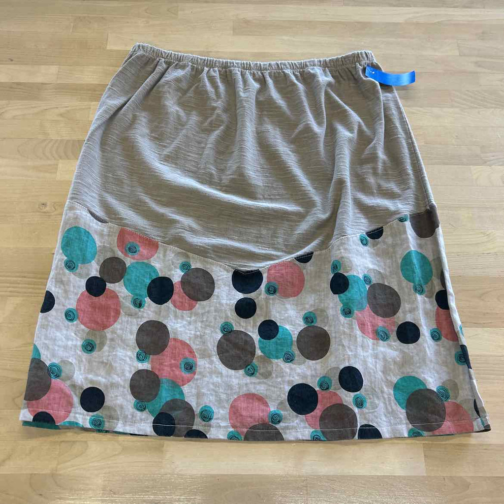 Earth Creations Size XL Tan 2 pc Dress Set