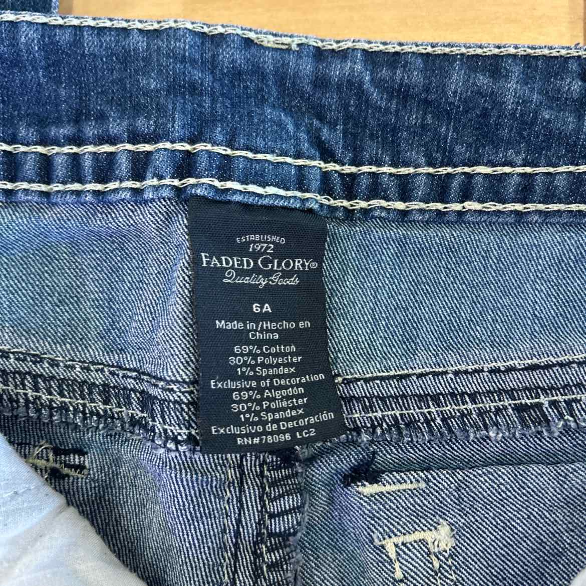 Faded Glory Size 6 Denim Preloved Jeans