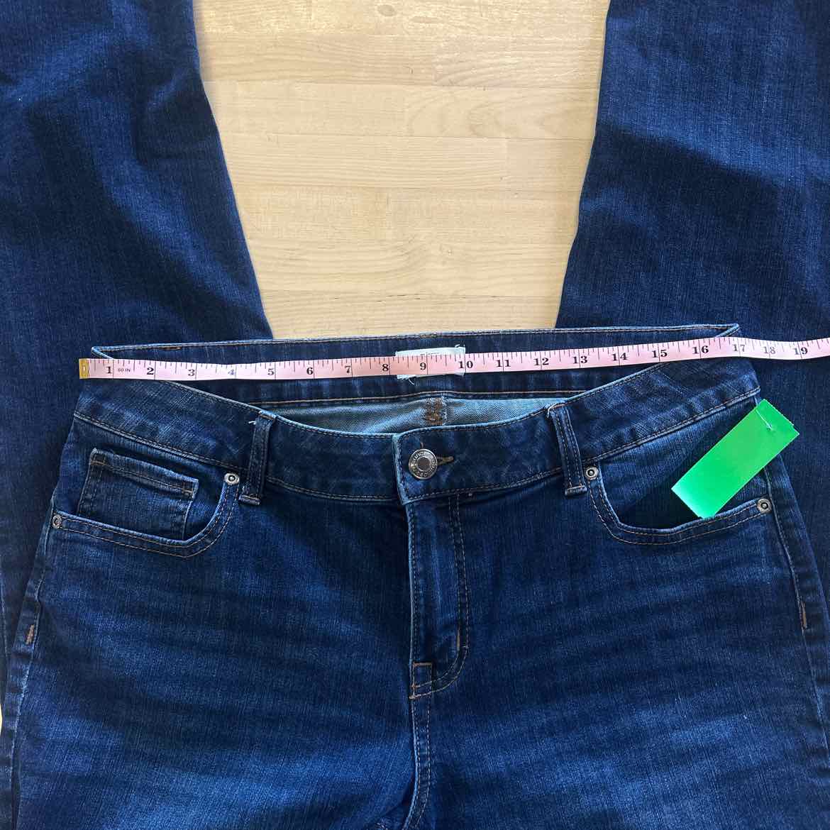Maurices Size 14W Blue Denim Preloved Jeans
