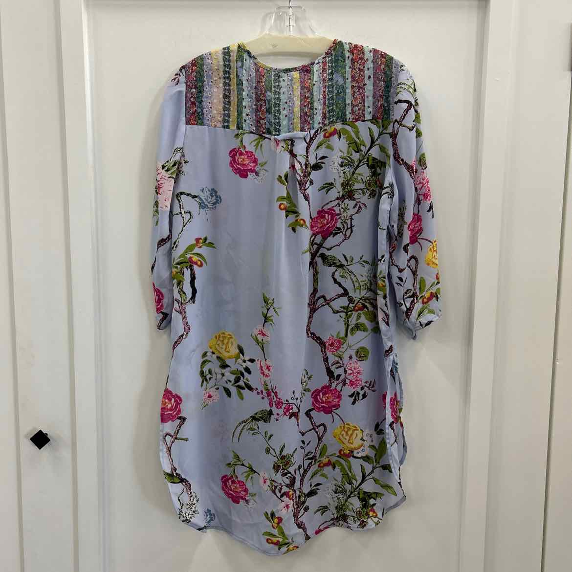 Figueroa&Flower Size M Blue Preloved Blouse LS