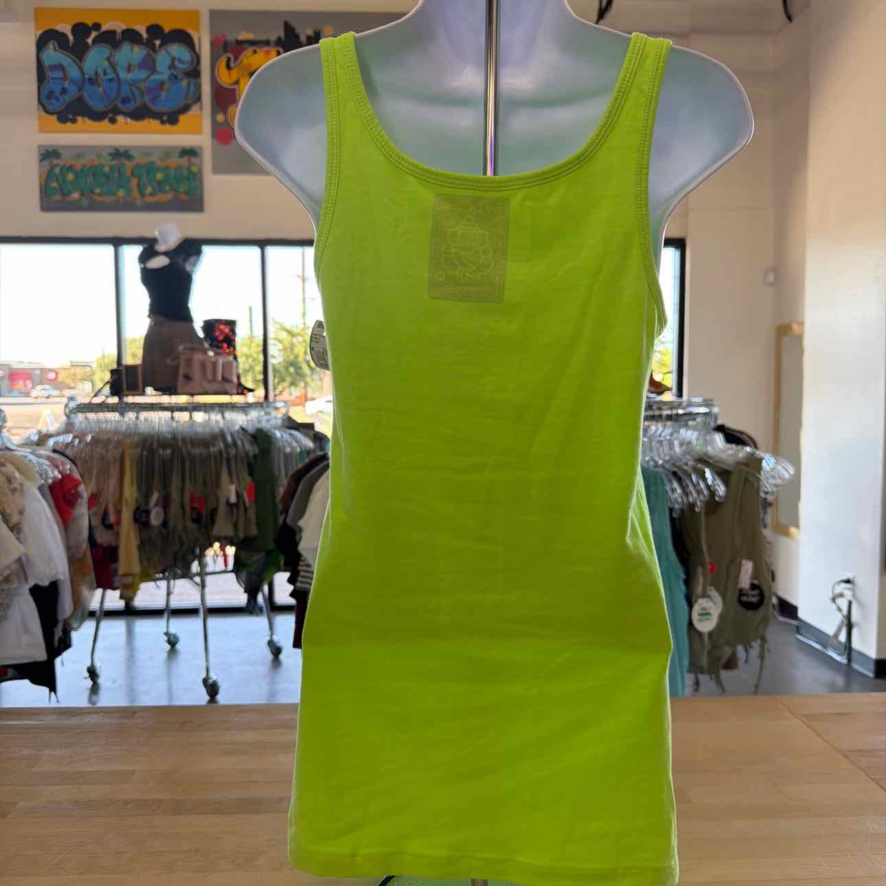 Third Eye Threads Size M Green Preloved Tank