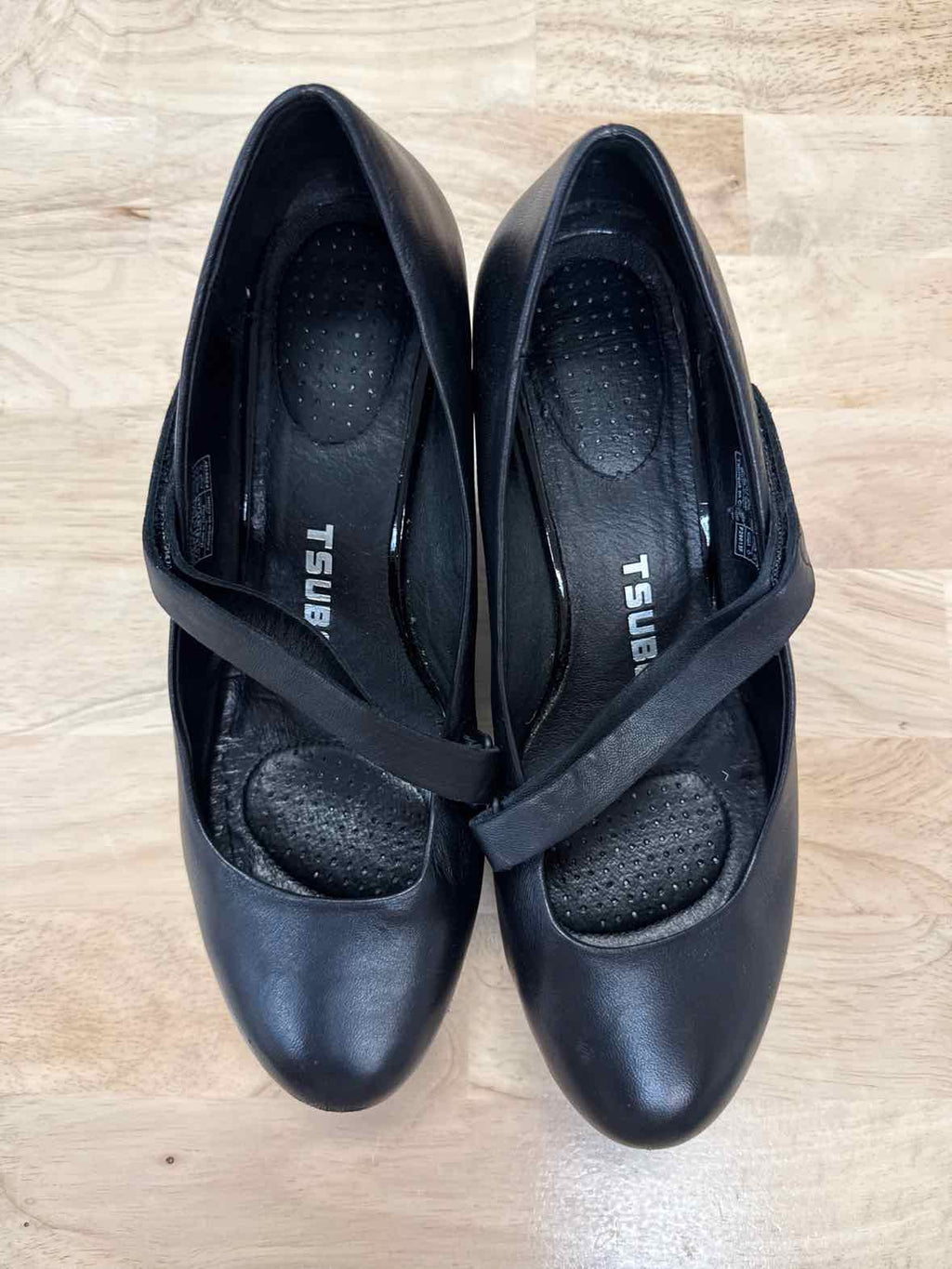 Tsubo Size 7.5 Black Leather Preloved Maryjane Wedges