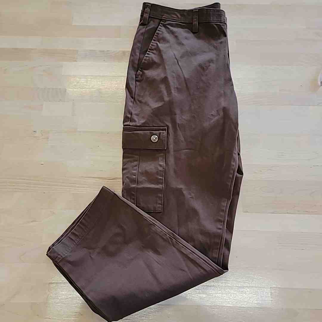 Club Room Men's Size 32 Regular-Fit Stretch Cargo Pants - Classic Brown