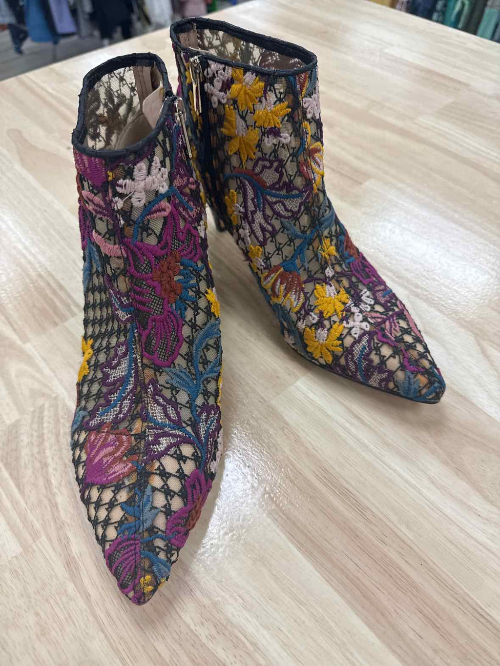 Sam Edelman Size 10.5 Purple Print Embroider Preloved Bootie