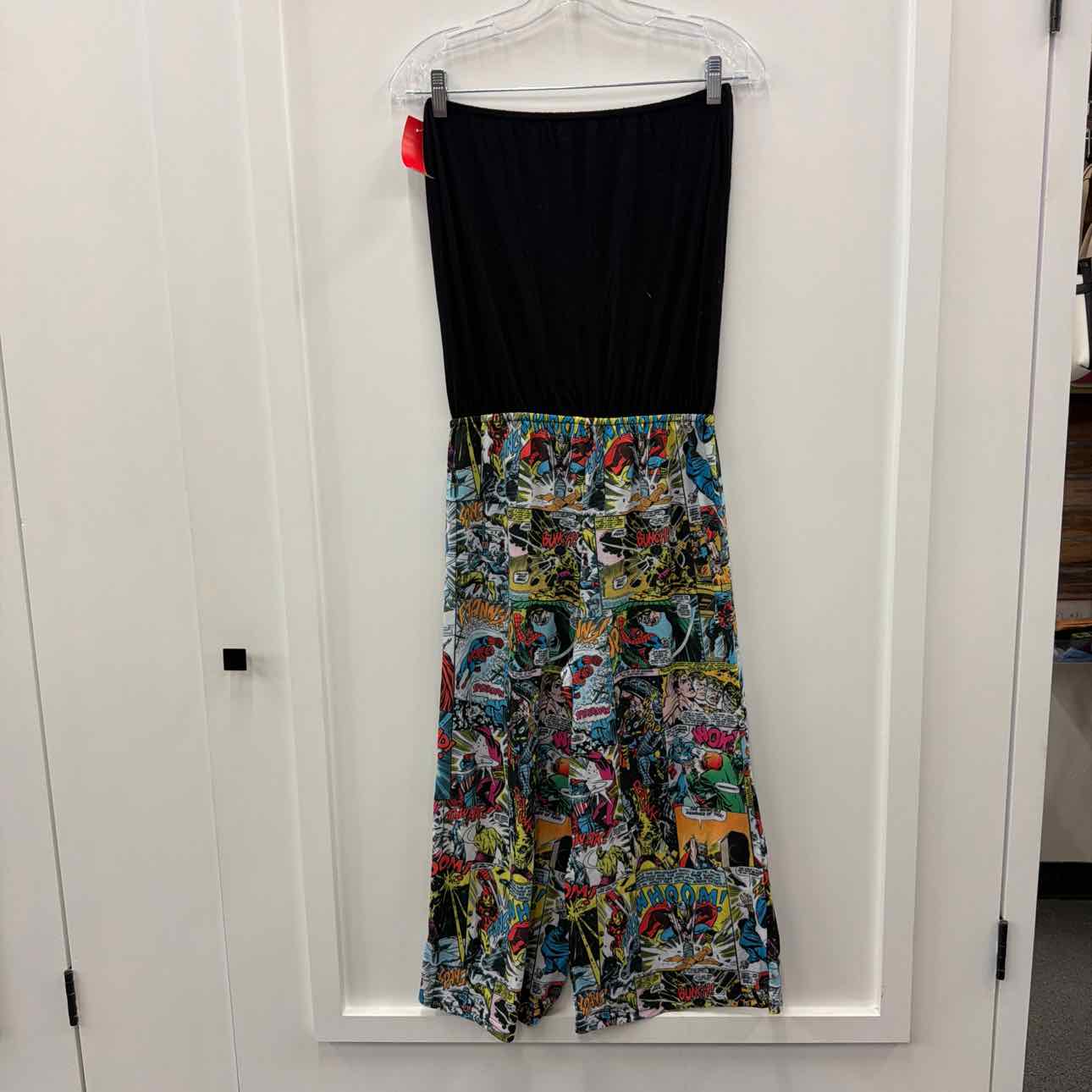 Marvel Size M Multi-Color Preloved Jumper