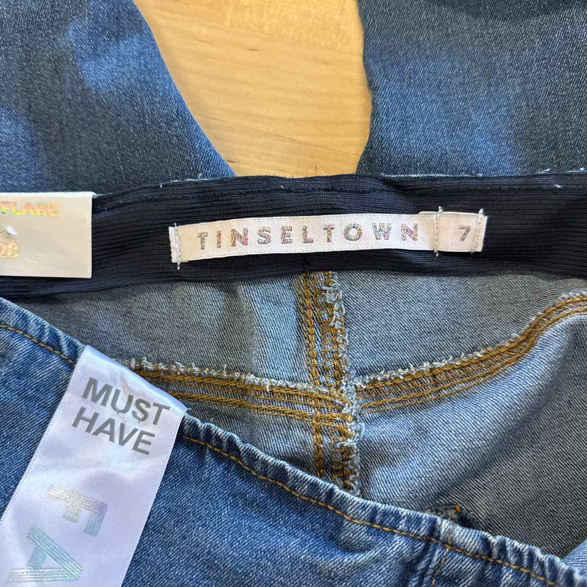 TINSELTOWN Size 7 High Rise Pull On Flare NWT