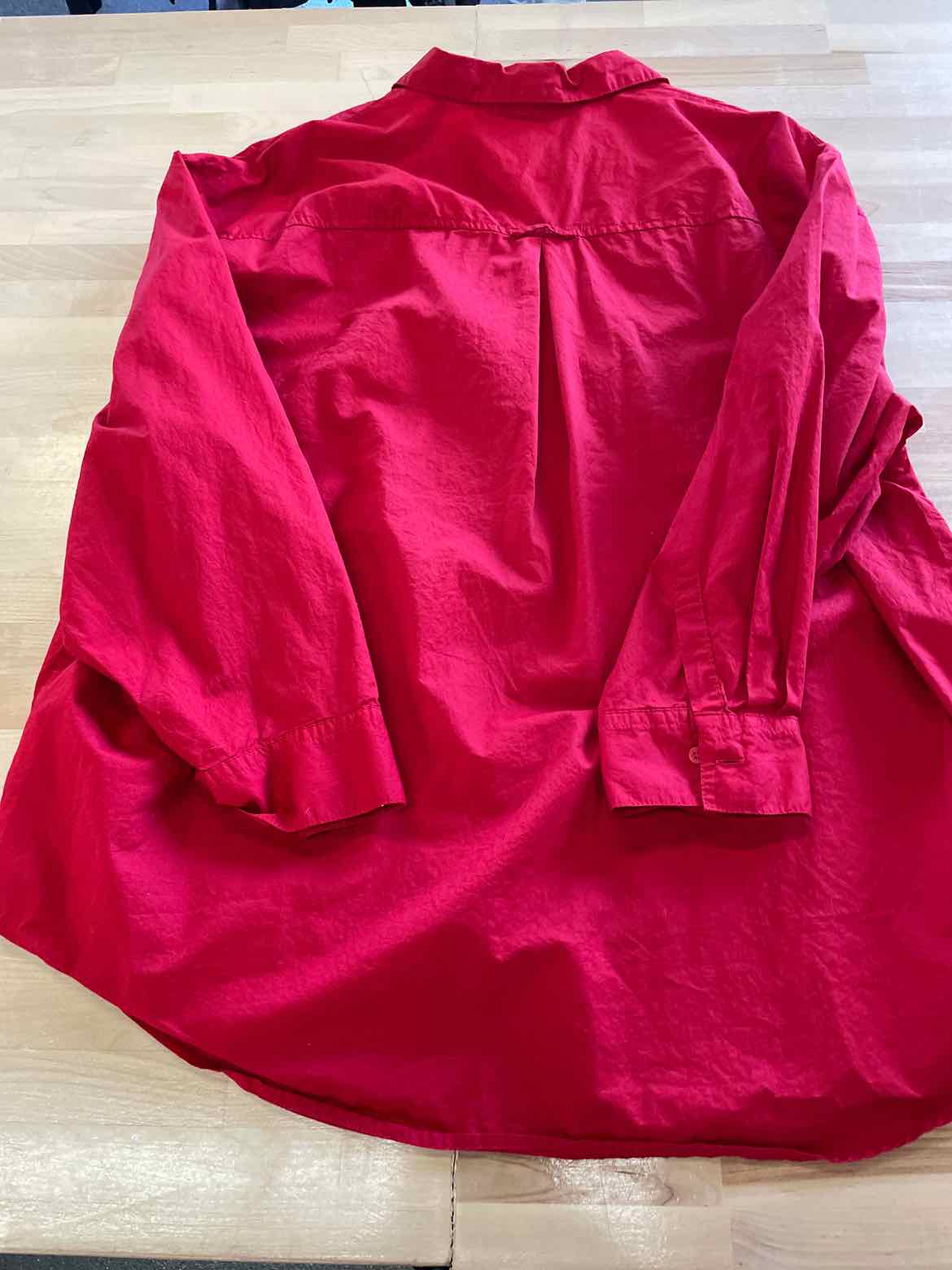 Gap Size XL Red Button Down Shirt