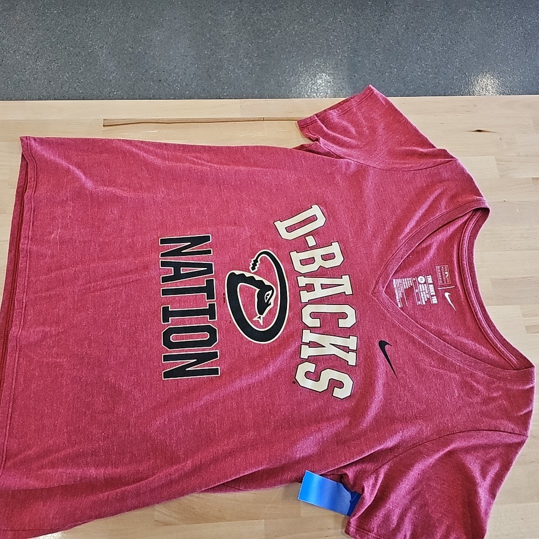 Nike Size XL Red T-shirt