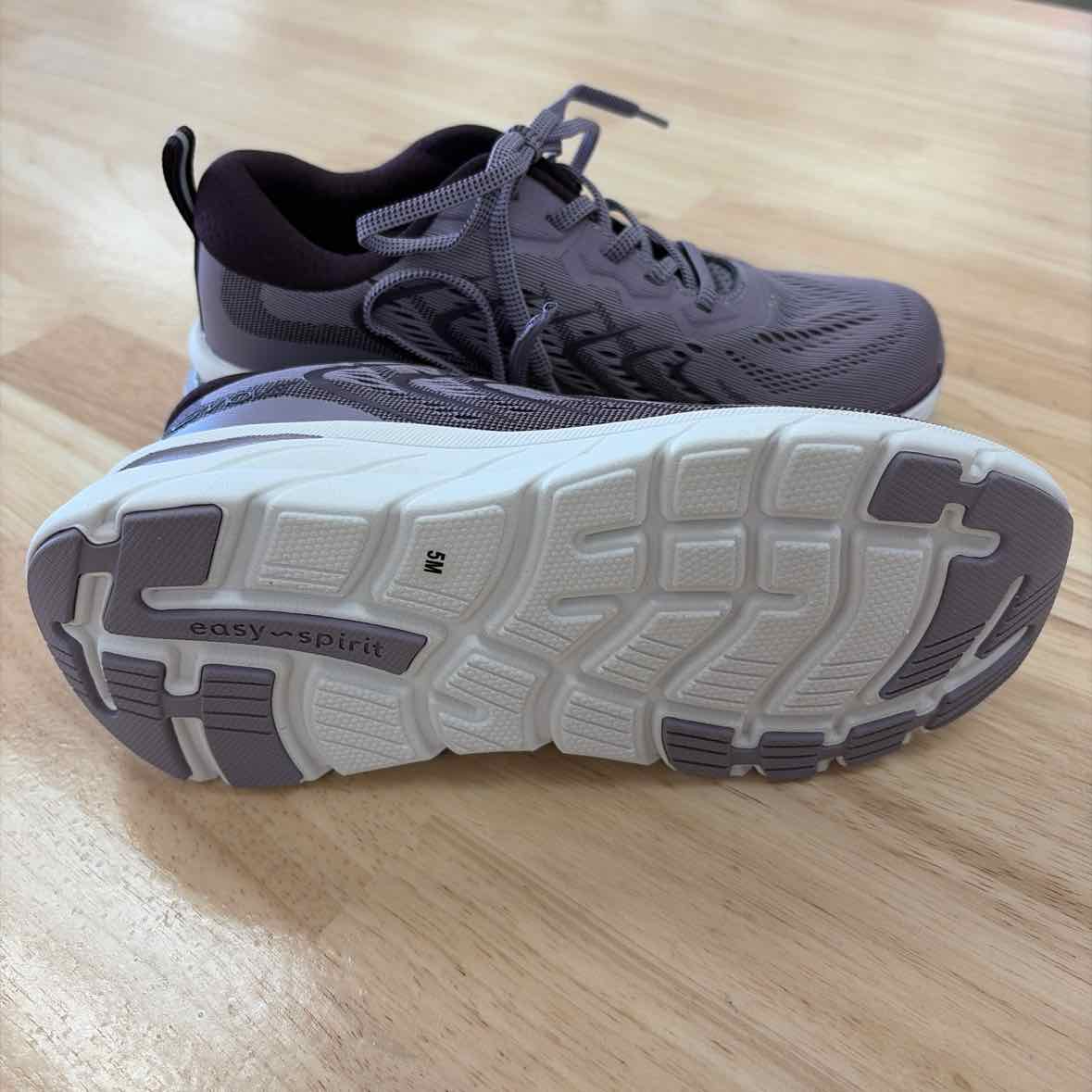 Easy Spirit Size 5 Easy Spirit Maelie Women's Purple Sneaker
