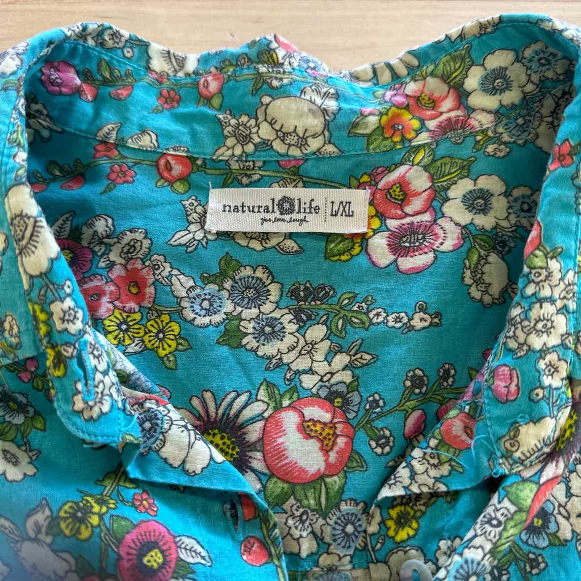 Natural Life Size L Green Button Down Shirt