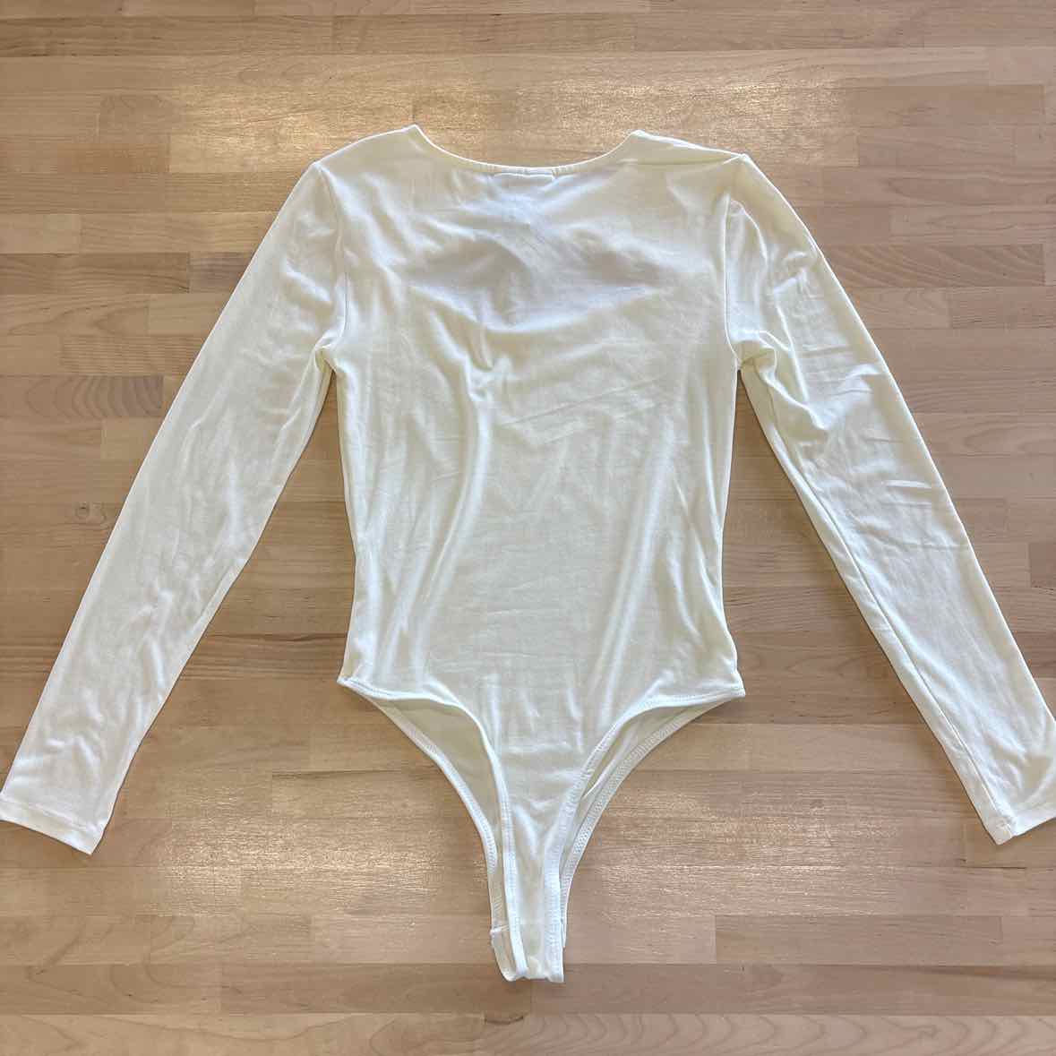 Just Polly Size M Cream Bodysuit