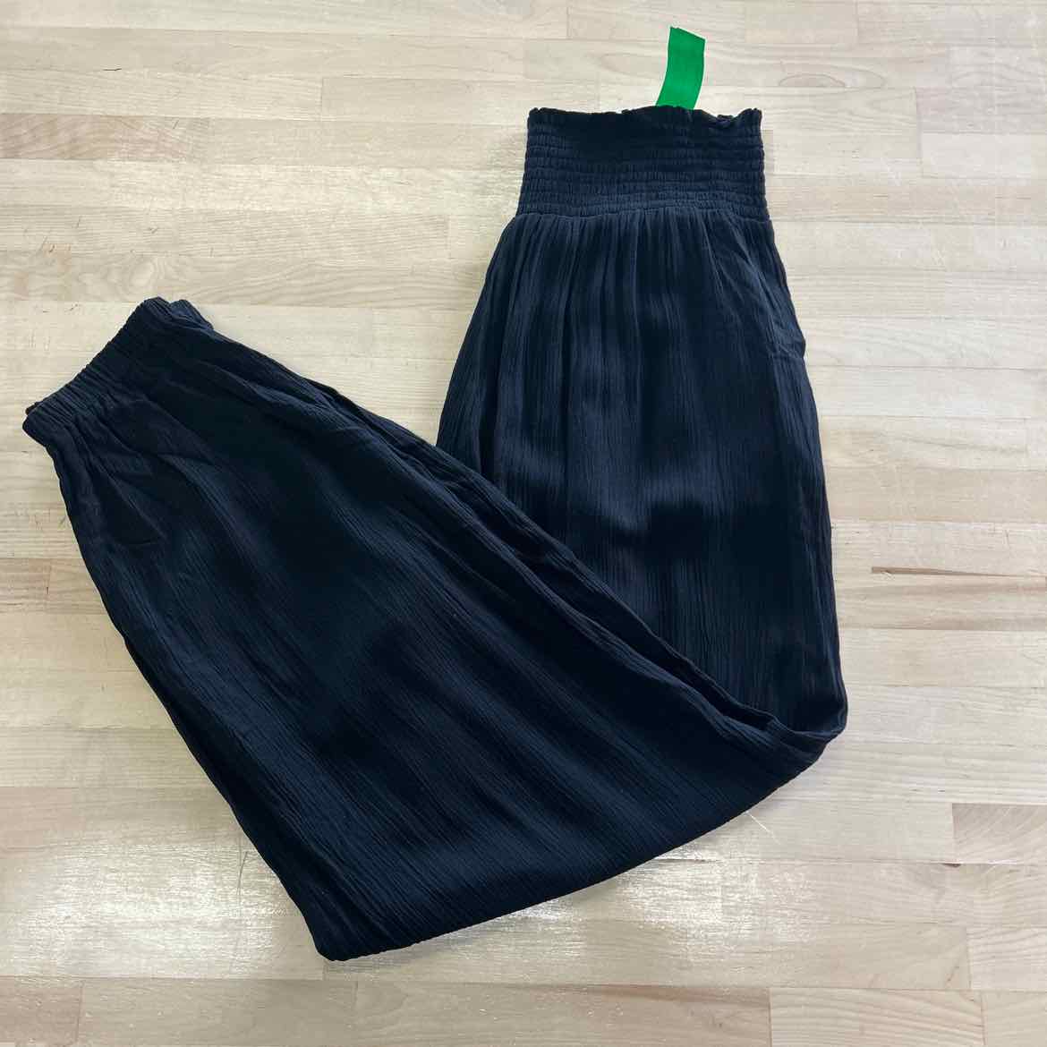 Kingston Grey Juniors' Smocked Jogger Pants - Black