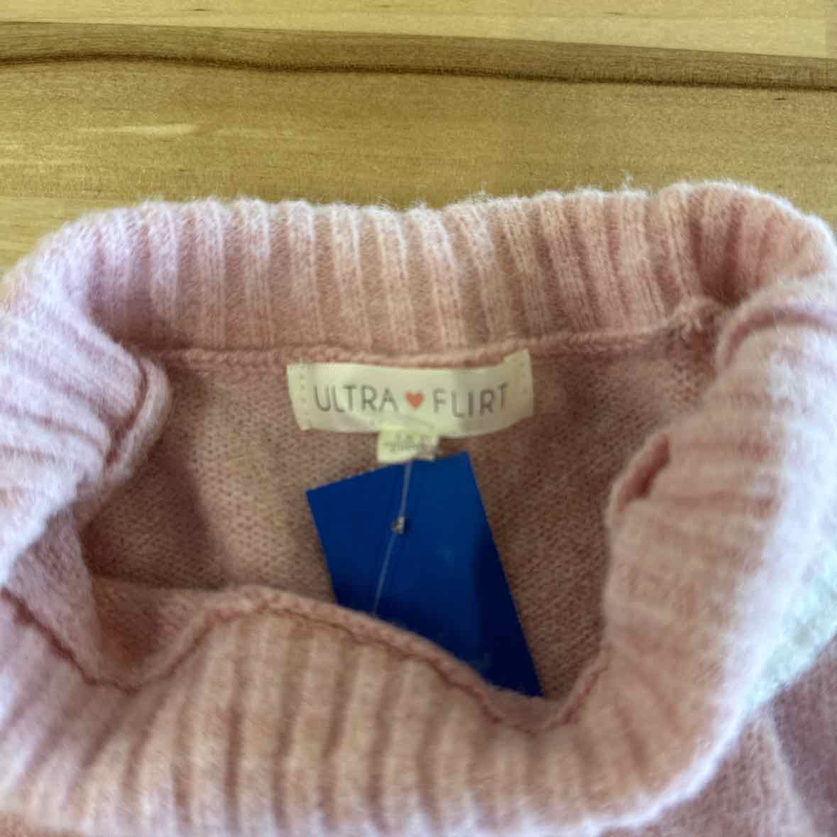 ultra flirt Size S Pink Sweater