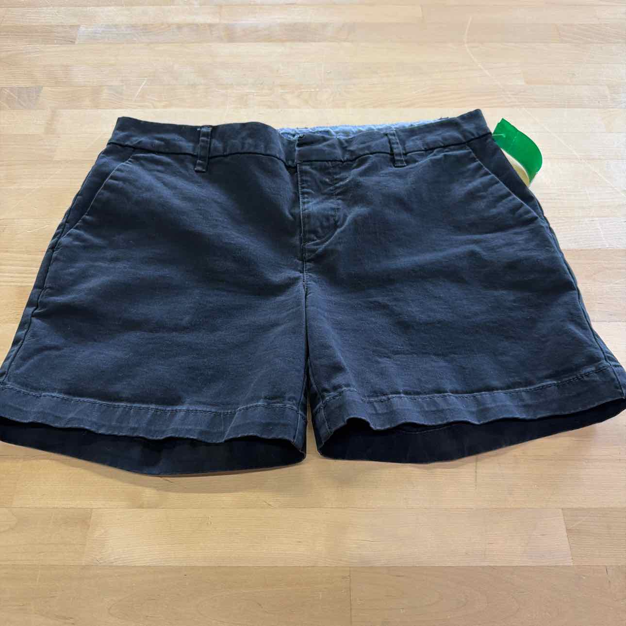 Tommy Hilfiger Women Size 2 Black Preloved Shorts