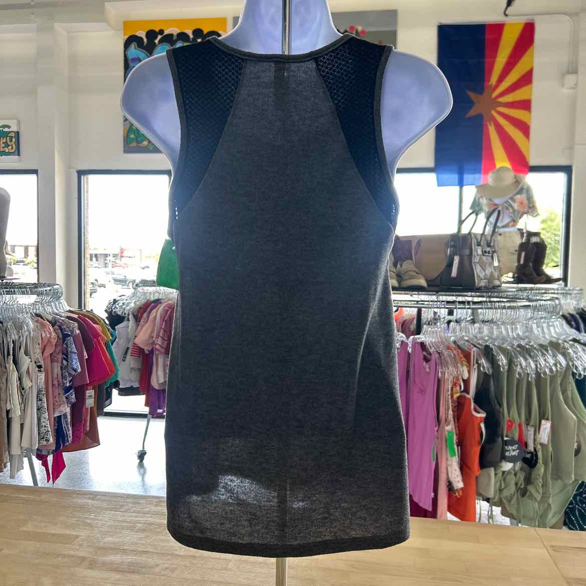 Vince Camuto Size M Gray Preloved Tank