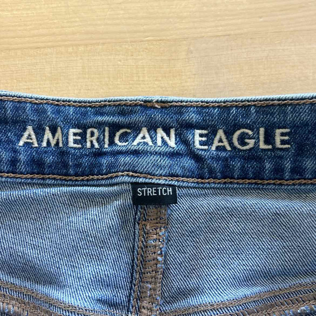 American Eagle Size 8 Blue Denim Preloved Jeans