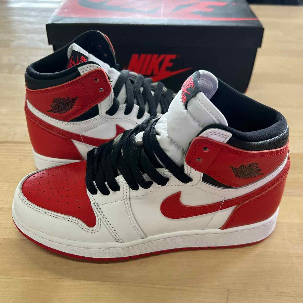 Jordan Size 6 White Red Preloved Sneakers