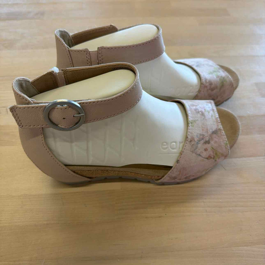 Earth Size 9.5 Pink Leather New Sandals