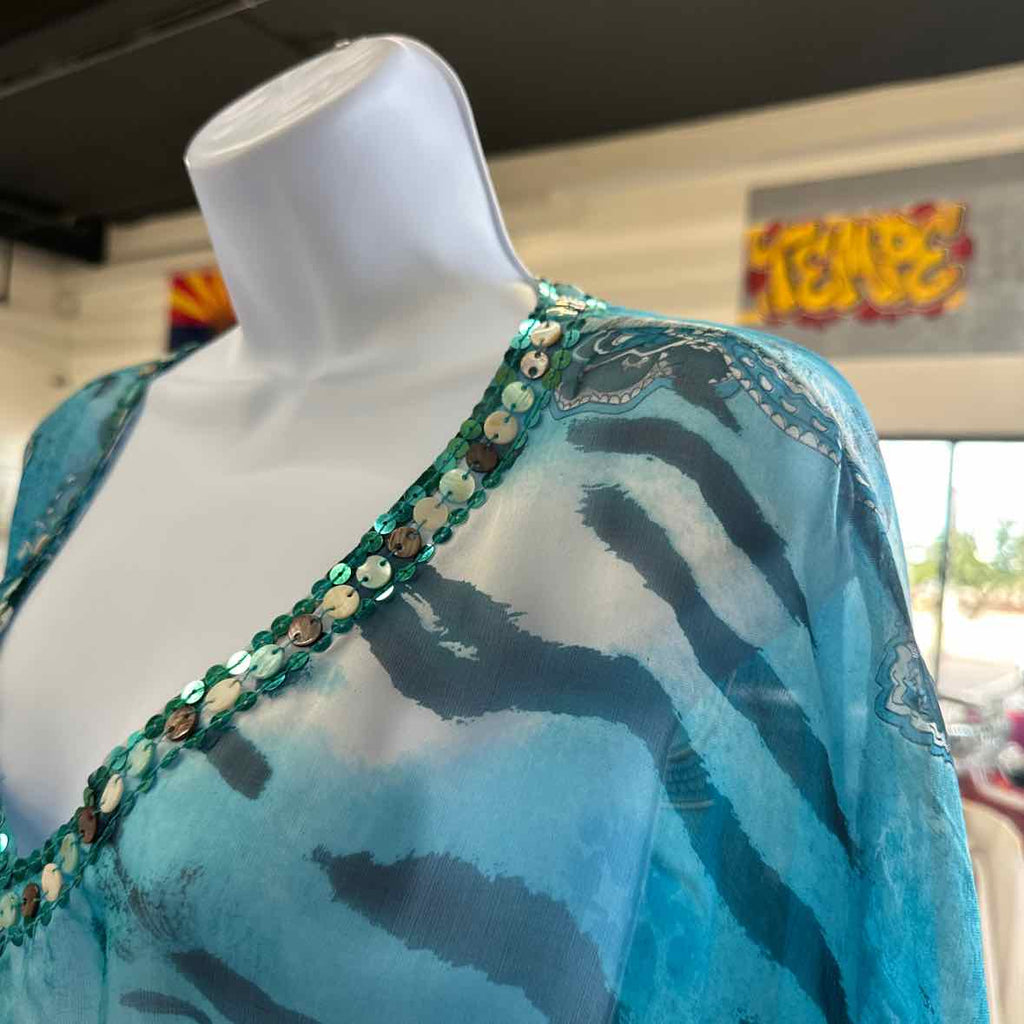 Mesmerize Size M Blue Long Sleeve