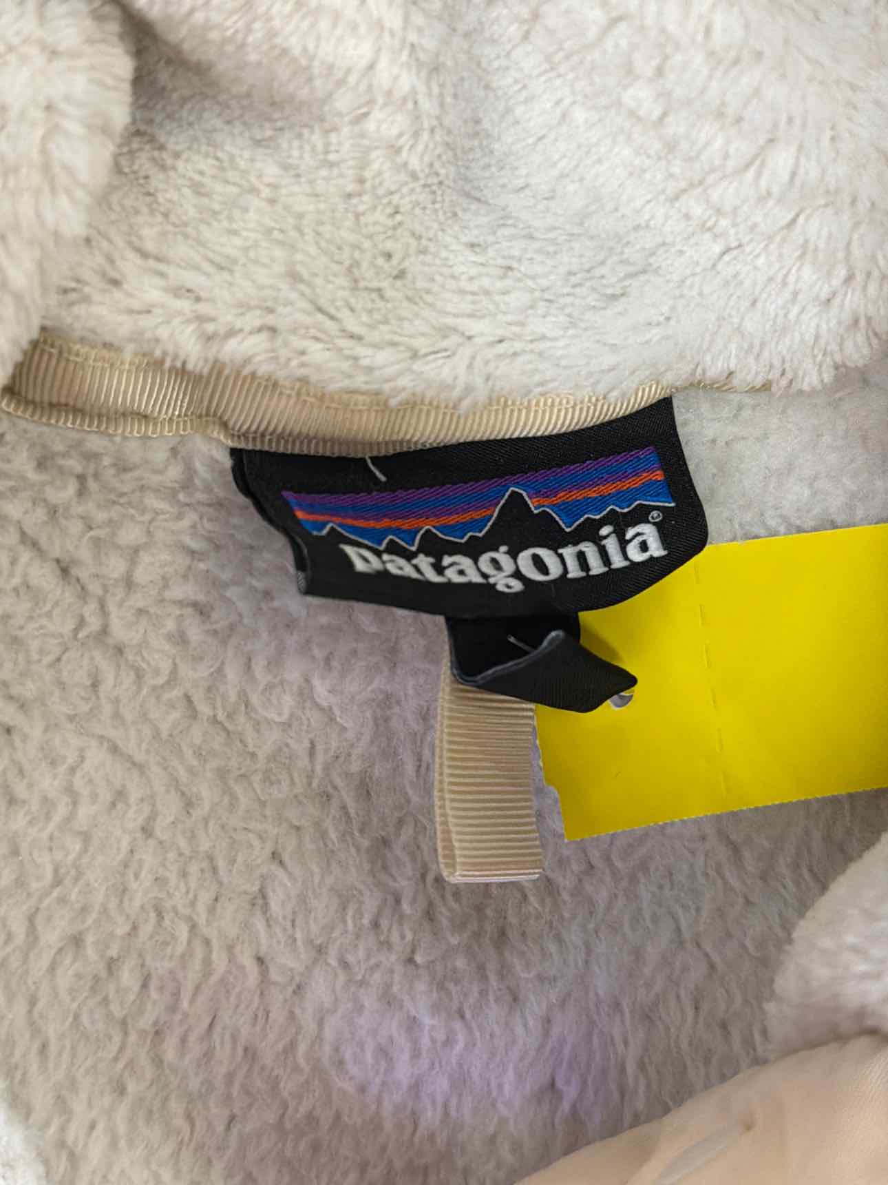 Patagonia Size M White Sweater