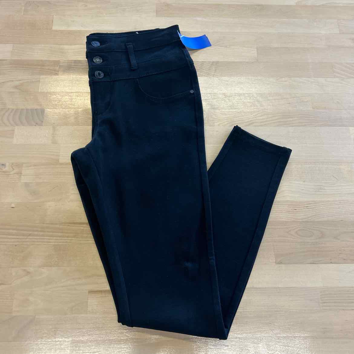 Sapphire Red Size M Black Pants