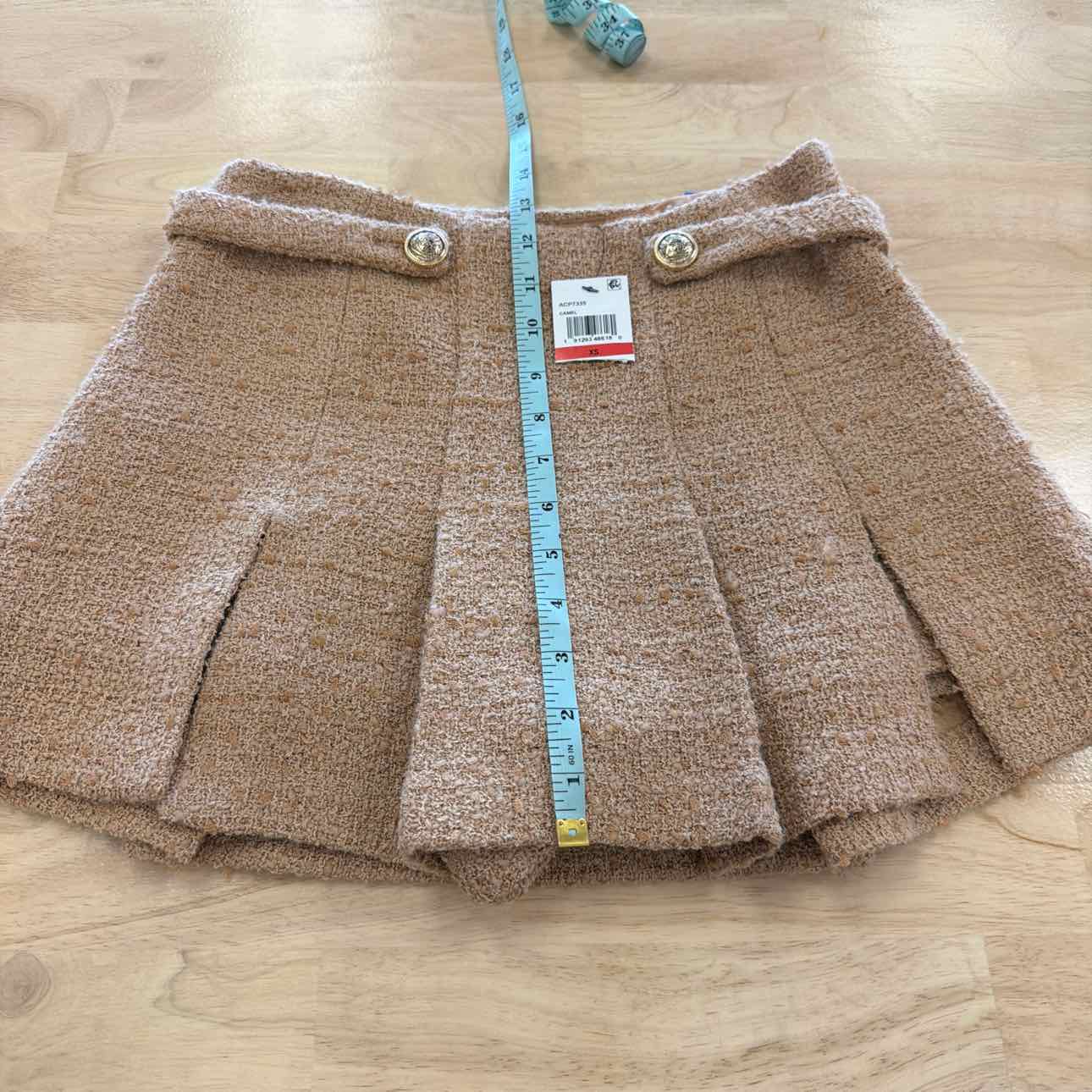 astr Size XS Tan New Skirt