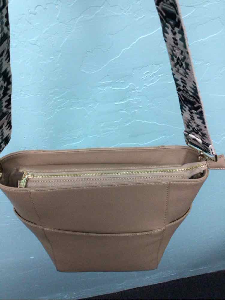 ah-dorned Beige Handbag