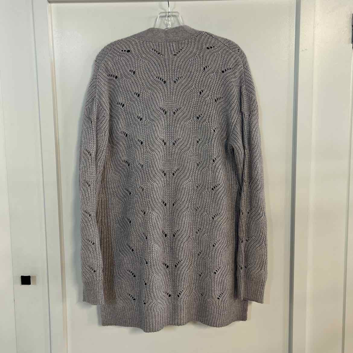 Liz Claiborne Size M Gray Knit Preloved Cardigan