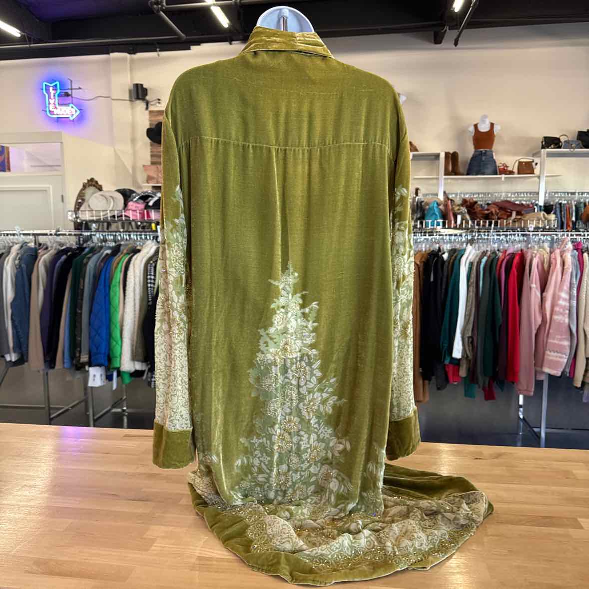 Vintage rose Size XXL Green Duster