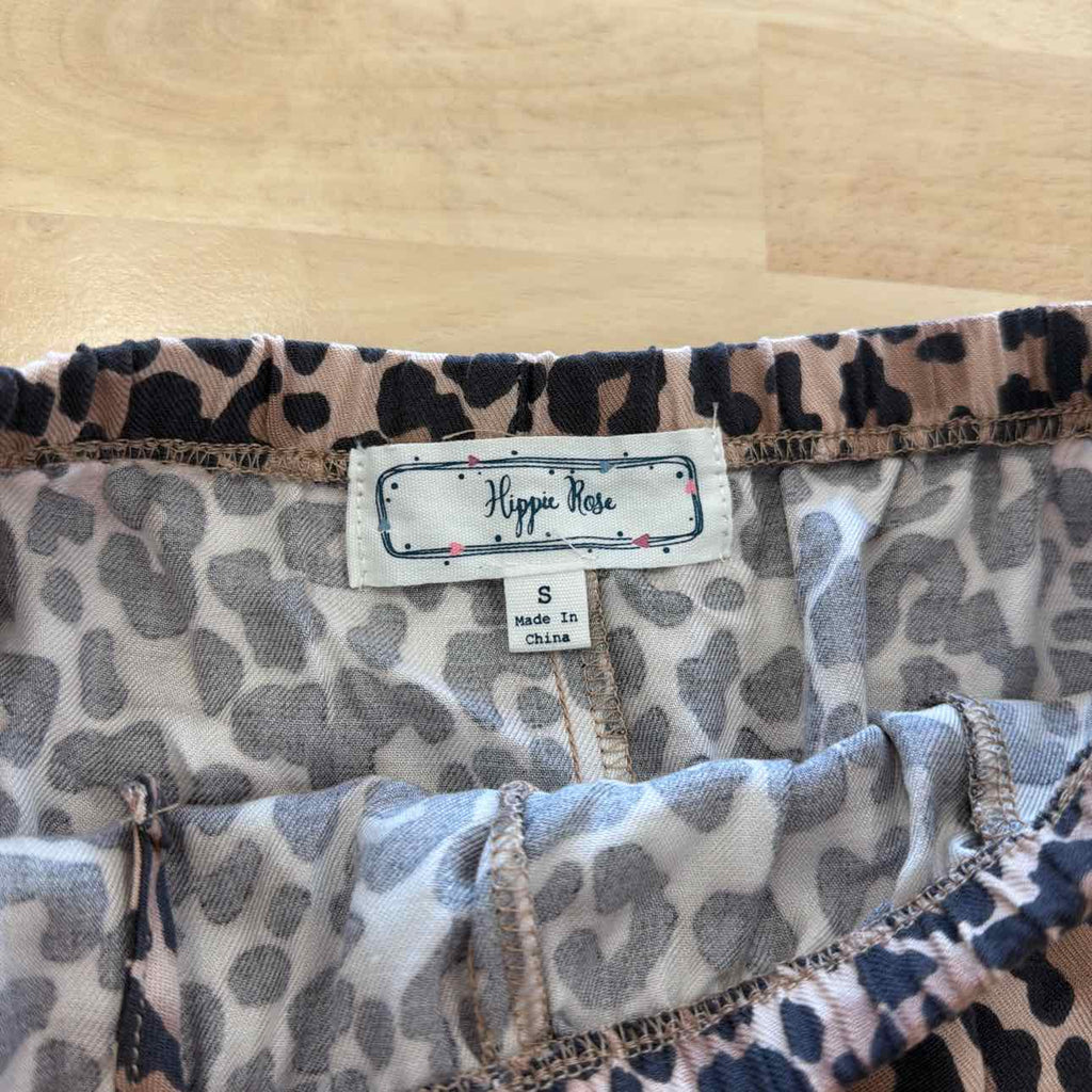 hippie rose Women Size S  Brown New Shorts  Leopard Pull-on Drawstring Shorts